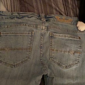 Indigo Royalty size 5 light blue good shape